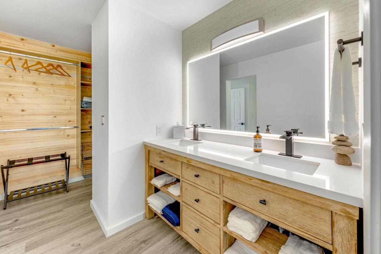 Newly Renovated Condo With Sup Paddle Boards And Golf Clubs Included Kailua-Kona Eksteriør bilde